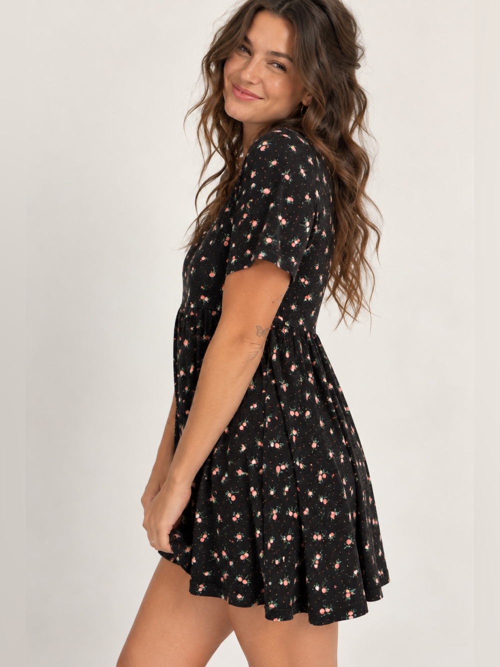 H&M Black Ditsy Floral Babydoll Mini Dress Short Sleeve Cottagecore Size Medium